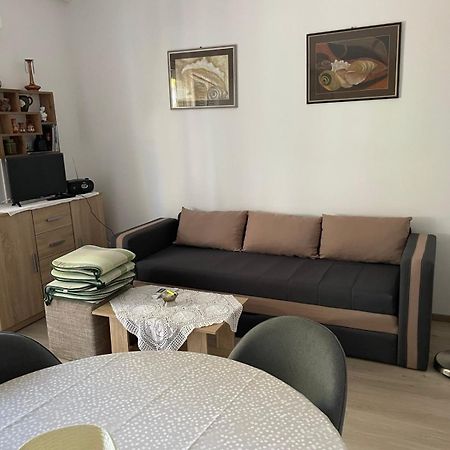 Apartman 3D Кърк Екстериор снимка